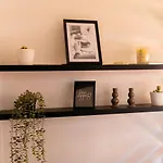 Apartment Radeshi House *