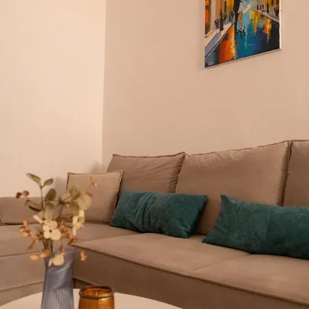 Apartmán Radeshi House