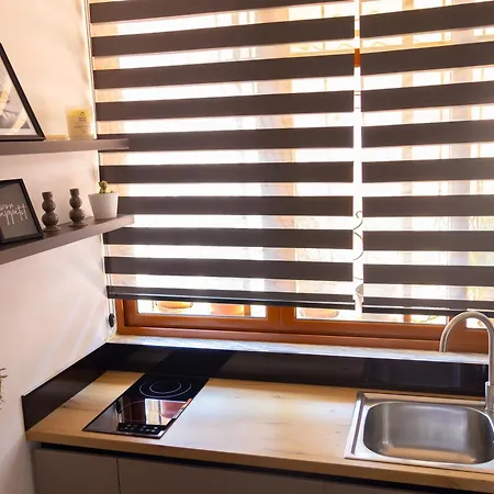 Radeshi House * بيرات