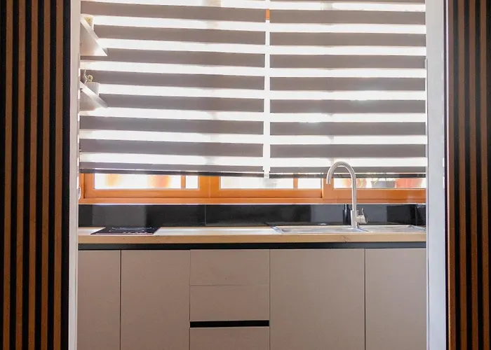 Radeshi House 公寓 *