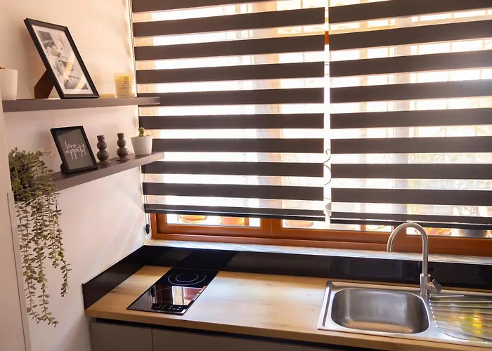 Radeshi House * Berat