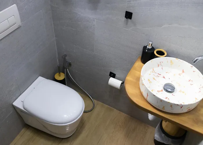 Radeshi House 公寓